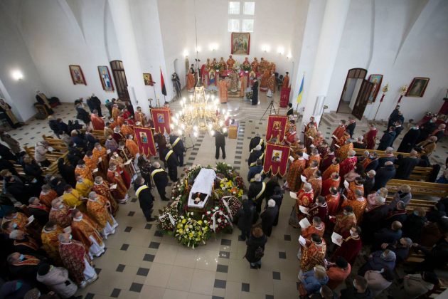 Відбулись похоронні богослужіння за матір'ю глави УГКЦ Блаженнішого Святослава ФОТОРЕПОРТАЖ