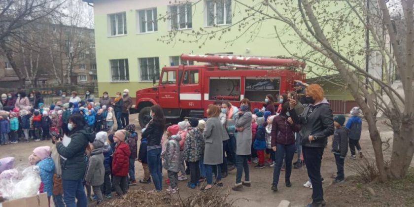 Прикарпатські рятувальники навчали дітлахів правил безпеки життєдіяльності ФОТО