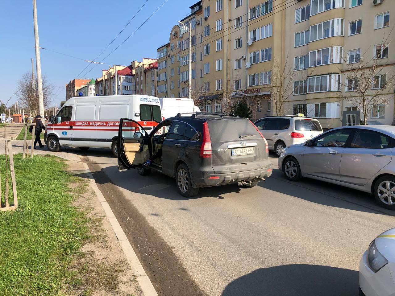 У Франкіську п'яний водій збив пішохода-порушника