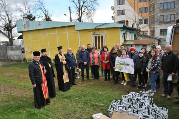 Прикарпатські волонтери відправили чергову партію допомоги в зону ООС ФОТО