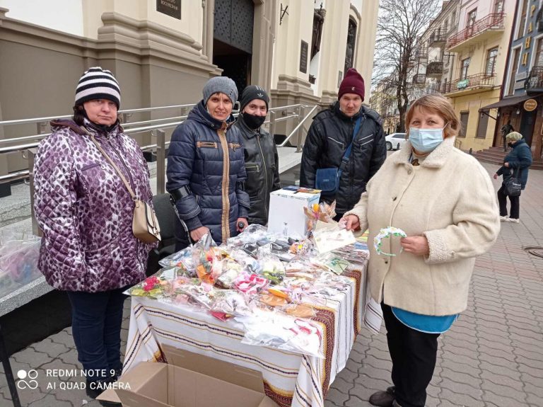 У Франківську влаштували благодійний ярмарок для людей з інвалідністю ФОТО