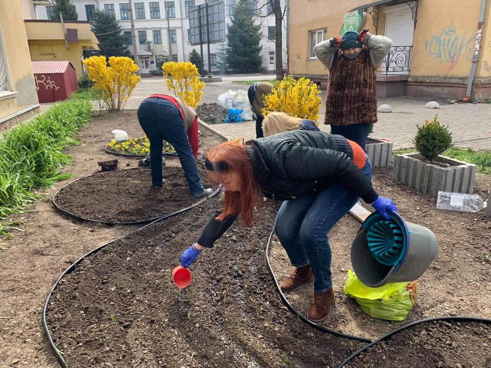 висадили