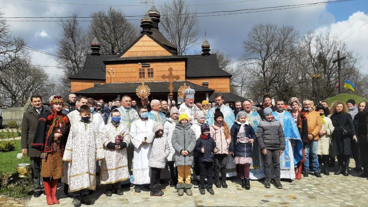 Митрополит Володимир Війтишин освятив мозаїку в давньому храмі Коломиї ФОТО