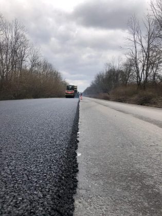 На Франківщині триває ремонт дороги державного значення ФОТО