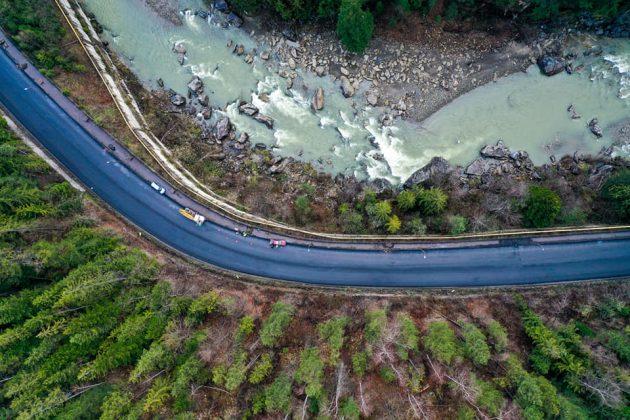 В Яремче заасфальтували дорогу понад Прутом ФОТО