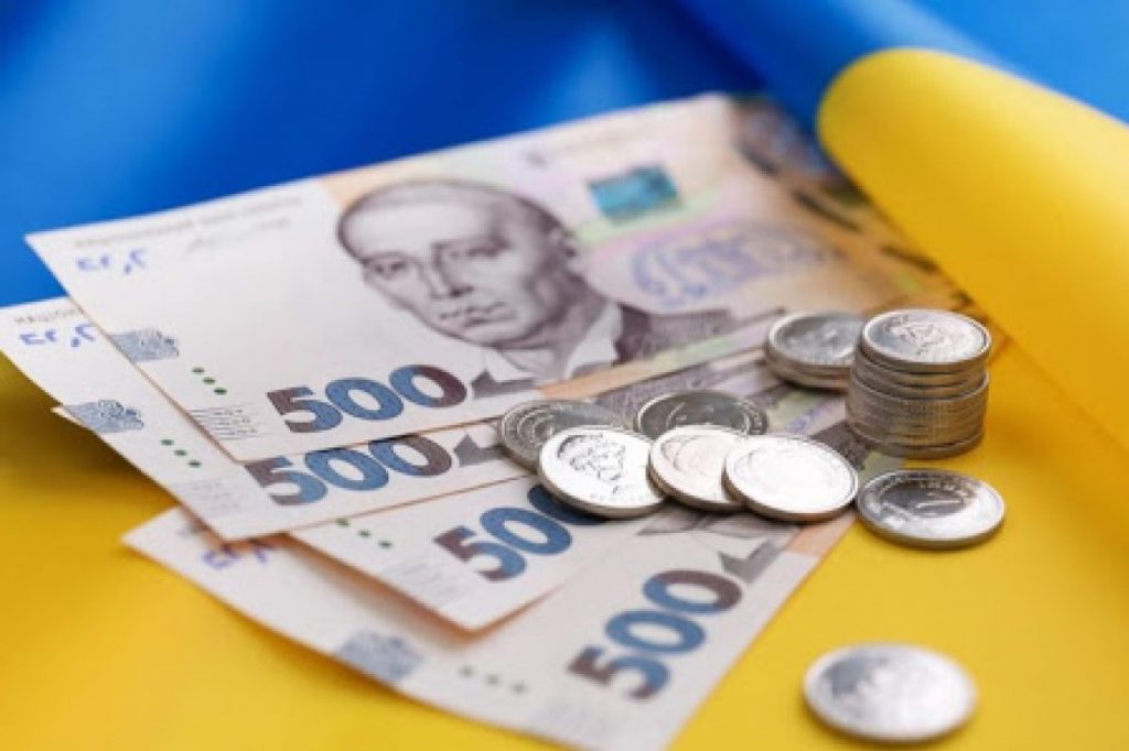 До уваги прикарпатських підприємців: Зеленський підписав закон про «карантинні» 8 тисяч