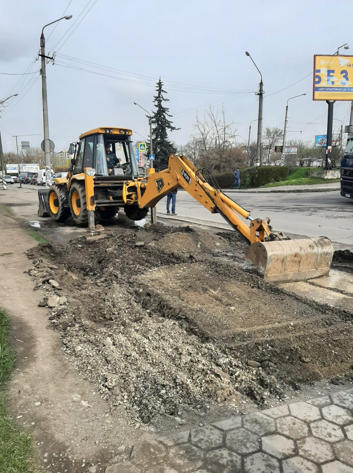 В Івано-Франківську тривають роботи над з'єднанням велодоріжок з Галицької та Набережної