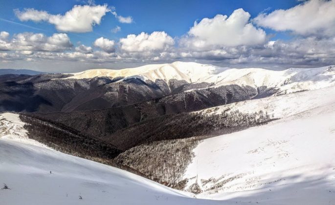 В Карпатах знайшли тіло мертвого туриста ФОТОРЕПОРТАЖ