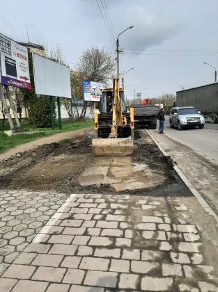 В Івано-Франківську тривають роботи над з'єднанням велодоріжок з Галицької та Набережної ФОТО