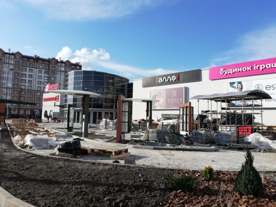 Відкриття вже незабаром: фотозвіт з будівництва франківського McDonald's станом на 7 квітня ФОТОРЕПОРТАЖ