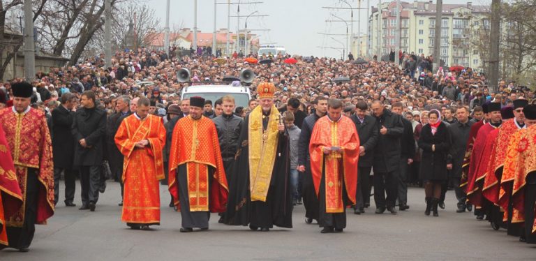 Сьогодні у Франківську Хресну Дорогу проведуть в режимі онлайн