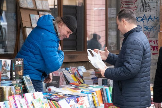 Руслан Марцінків провів «Бізнес-п’ятницю» місцями продажу книг