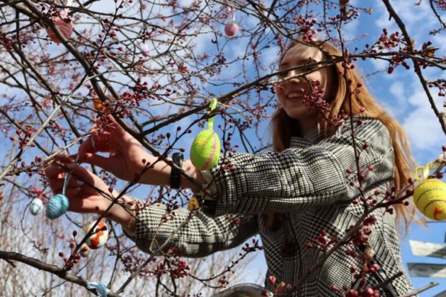 У Долині “розквітло” Великоднє деревце ФОТО