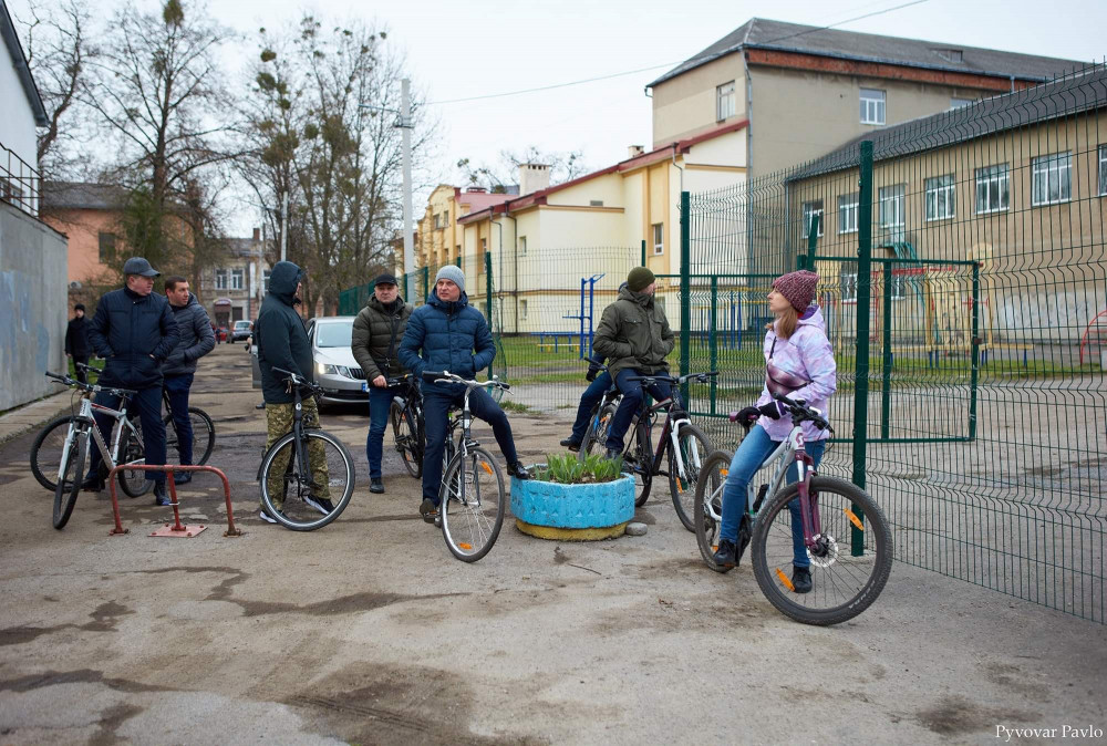 готується