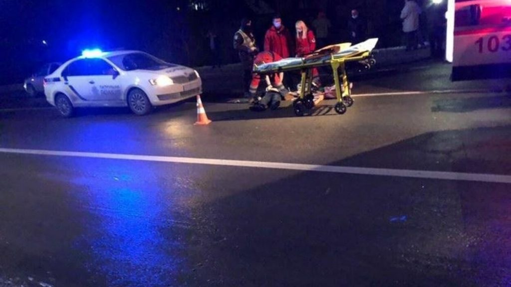 На Прикарпатті водій збив пішохода та втік з місця події