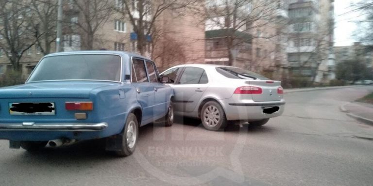 У Франківську на Симоненка не розминулись легковики ФОТО