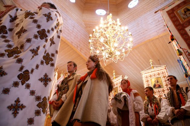 Без нареченої та нареченого: як виглядає традиційне гуцульське весілля ФОТО та ВІДЕО