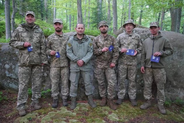 Вояки прикарпатської “десятки” здобули звання “Альпініст України” ФОТОРЕПОРТАЖ