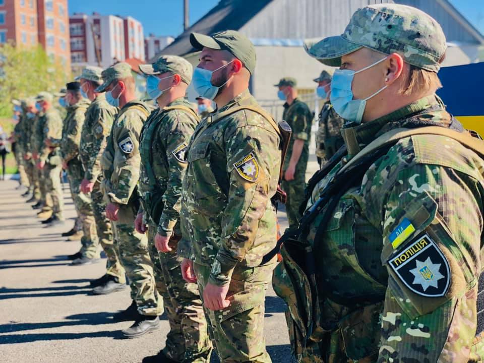 поліцейських