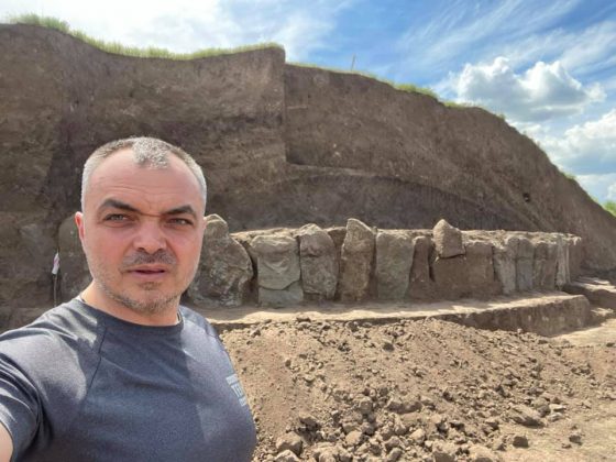 Археологи розкопали "Український Стоунхендж"- знахідка на декілька століть старіша за єгипетські піраміди ФОТО