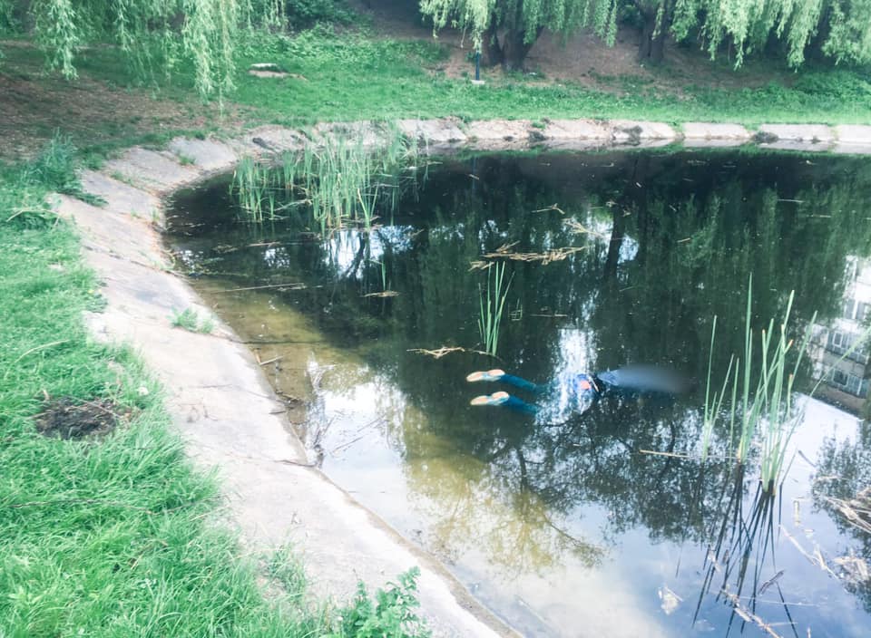 Ознак насильницької смерті не виявлено: поліція встановлює причини смерті чоловіка, тіло якого знайшли в франківському озері