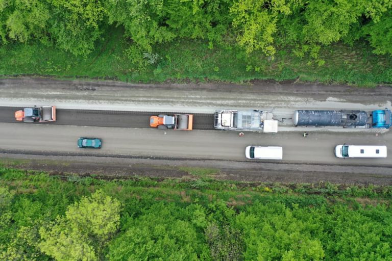 На Прикарпатті розпочали ремонт дороги між селами Боднарів та Вістова ФОТО