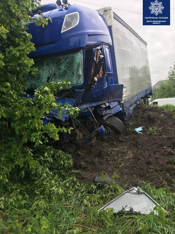 На Івано-Франківщині за добу трапилось 10 аварій ФОТО