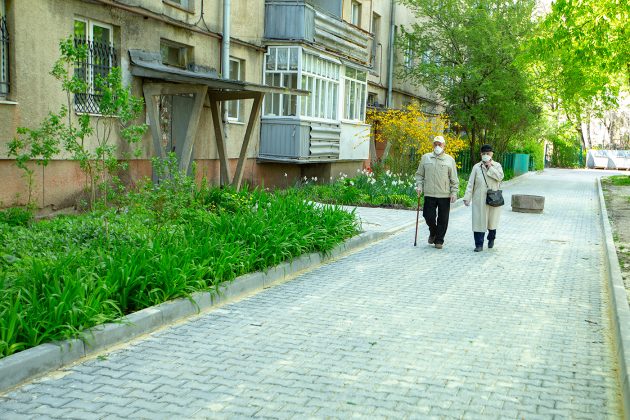 В Івано-Франківську урочисто відкрили чотири оновлені двори ФОТО