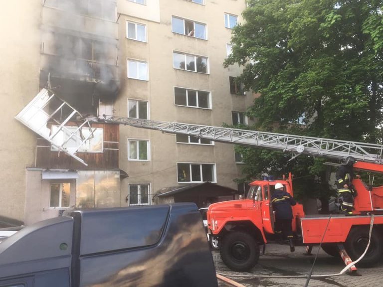 В ранковій пожежі на "Майзлях" загинула людина