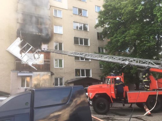 В ранковій пожежі на "Майзлях" загинула людина ФОТО та ВІДЕО