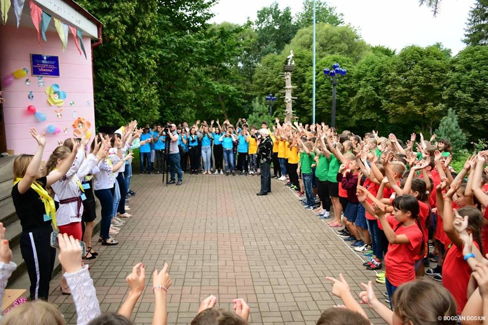 У Франківську діти пільгових категорій та обдаровані поїдуть на оздоровлення в "Лімницю"