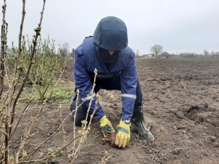 В передмісті Івано-Франківська знищили декілька снарядів, які були виявлені напередодні