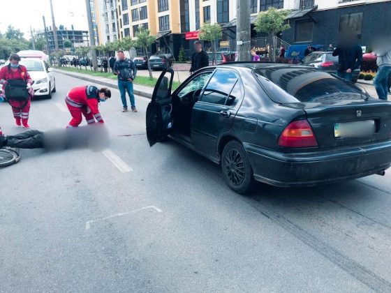 У Франківську під колесами легковика загинув велосипедист ФОТО