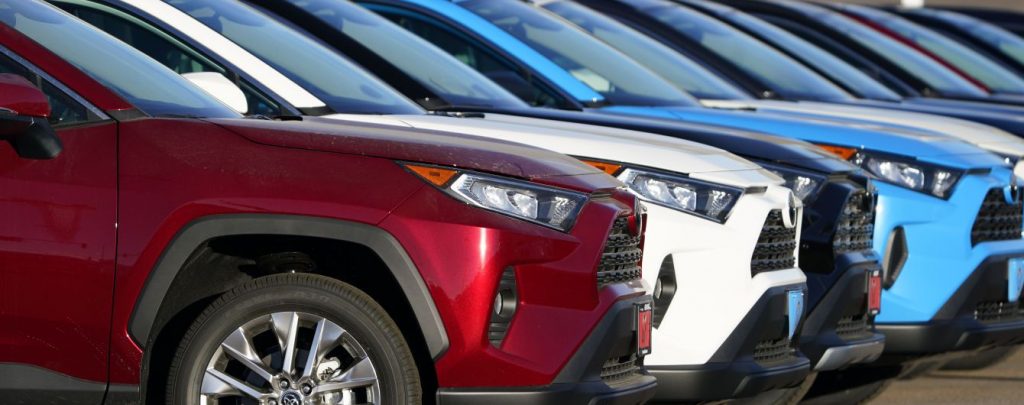 За минулий місяць прикарпатці придбали 130 нових автомобілів