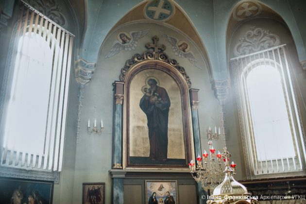 Франківцям показали красу та розповіли історію “церкви на Гірці” ФОТОРЕПОРТАЖ
