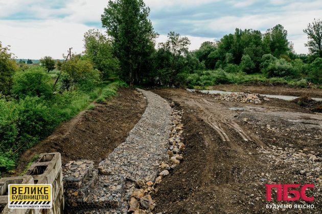 У селі Рожнів взялися за міст, будівництво якого стартувало ще у 2008 році