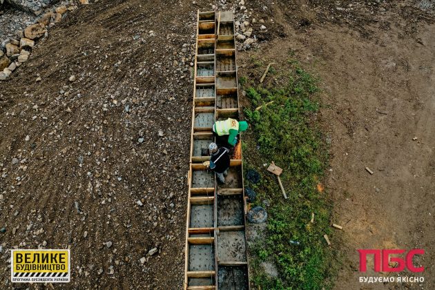 У селі Рожнів взялися за міст, будівництво якого стартувало ще у 2008 році