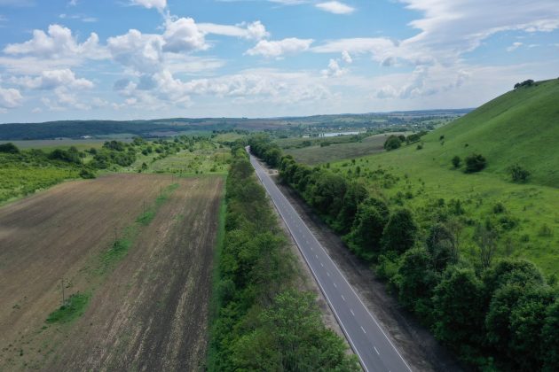 На Рогатинщині ремонтують дорогу міжнародного значення ФОТО