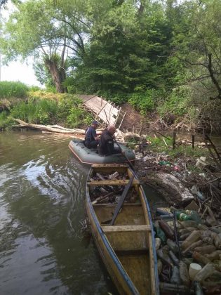 Комунальники знайшли "крокодила" у річці Ворона, як і прогнозував Марцінків