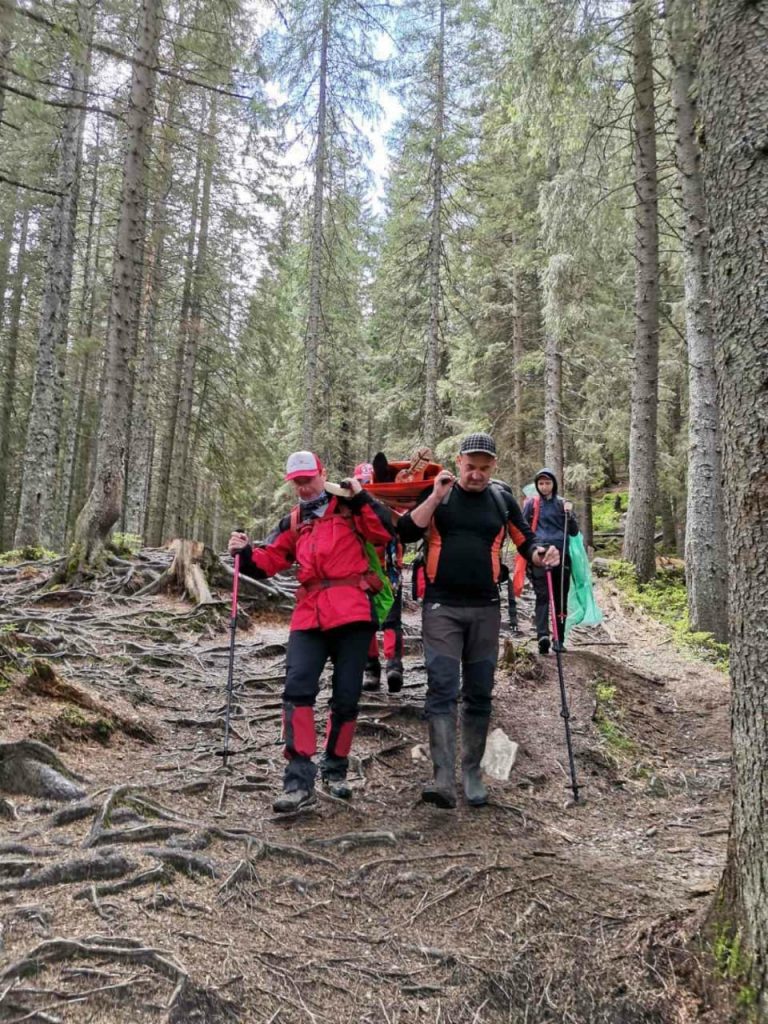 Під час сходження на Говерлу травмувалась туристка зі столиці ФОТО