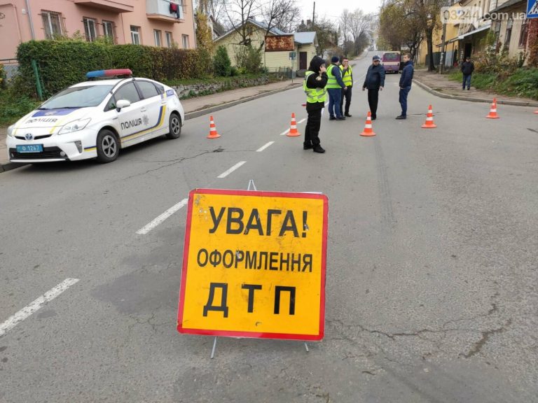 На околиці Калуша молода водійка збила 11-річну школярку