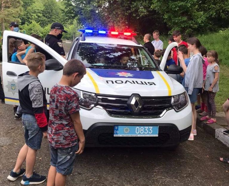 Прикарпатські ювенали вчать дітей правил безпеки ФОТО