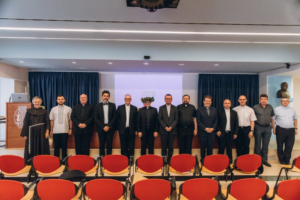 Священнослужитель з Франківська захистив докторську в Римі ФОТО