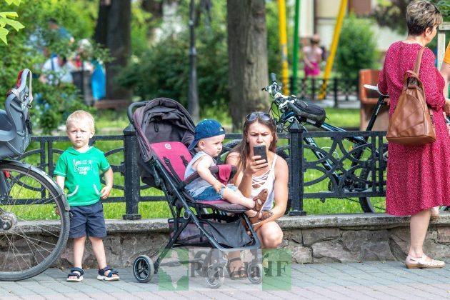 У Франківську стартував 4-й сезон благодійних концертів «На шапку» ФОТОРЕПОРТАЖ