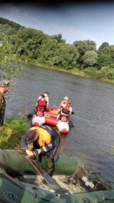 Тіло чоловіка, який врятував на воді трьох дітей, знайшли у Дністрі ФОТО