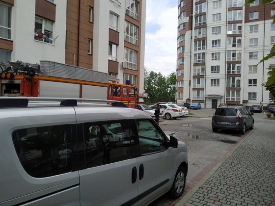 У Франківську під час пожежі у квартирі живцем згоріла молода жінка ФОТО