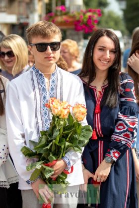 У Франківську найкращим випускникам вручили медалі ФОТОРЕПОРТАЖ