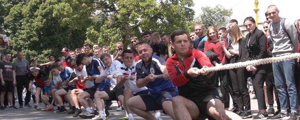 Івано-Франківський коледж фізичного виховання відзначив 81-у річницю ФОТО та ВІДЕО