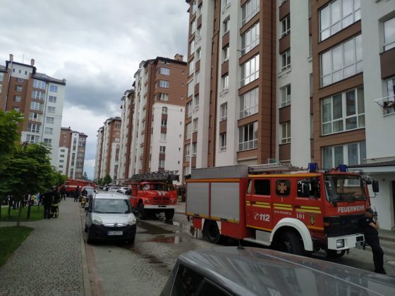 У Франківську під час пожежі у квартирі живцем згоріла молода жінка ФОТО