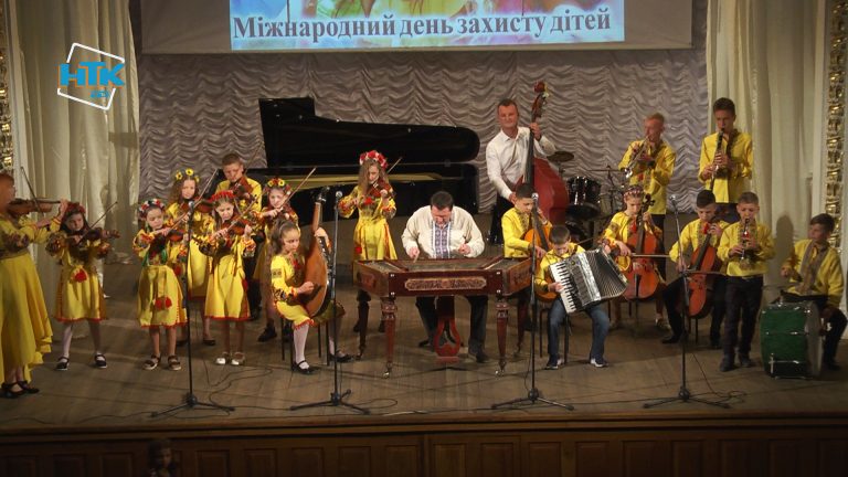 У Коломиї нагородили дітей за творчі досягнення ВІДЕО